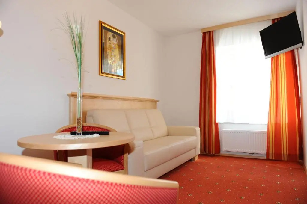 Hotel-Gasthof-Fleischerei - Zur alten Post