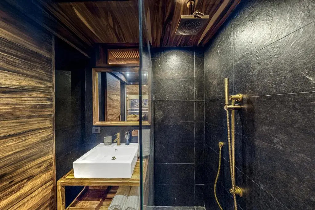 Breeze 215 at La Residencia