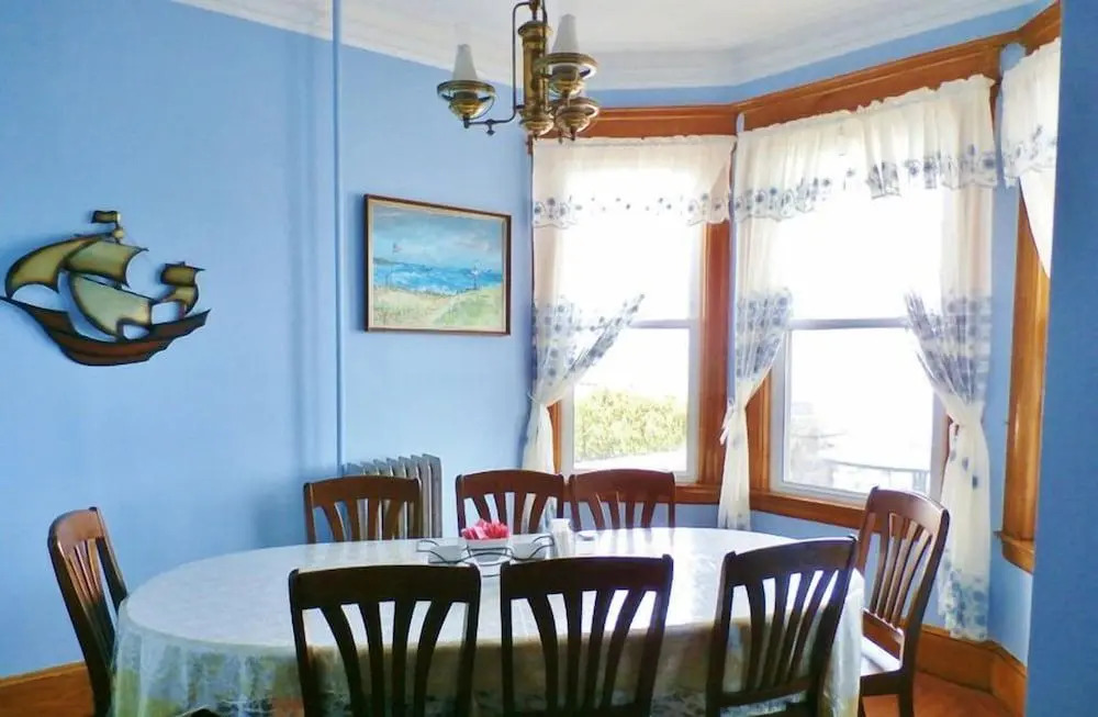 Harbor House Bed and Breakfast