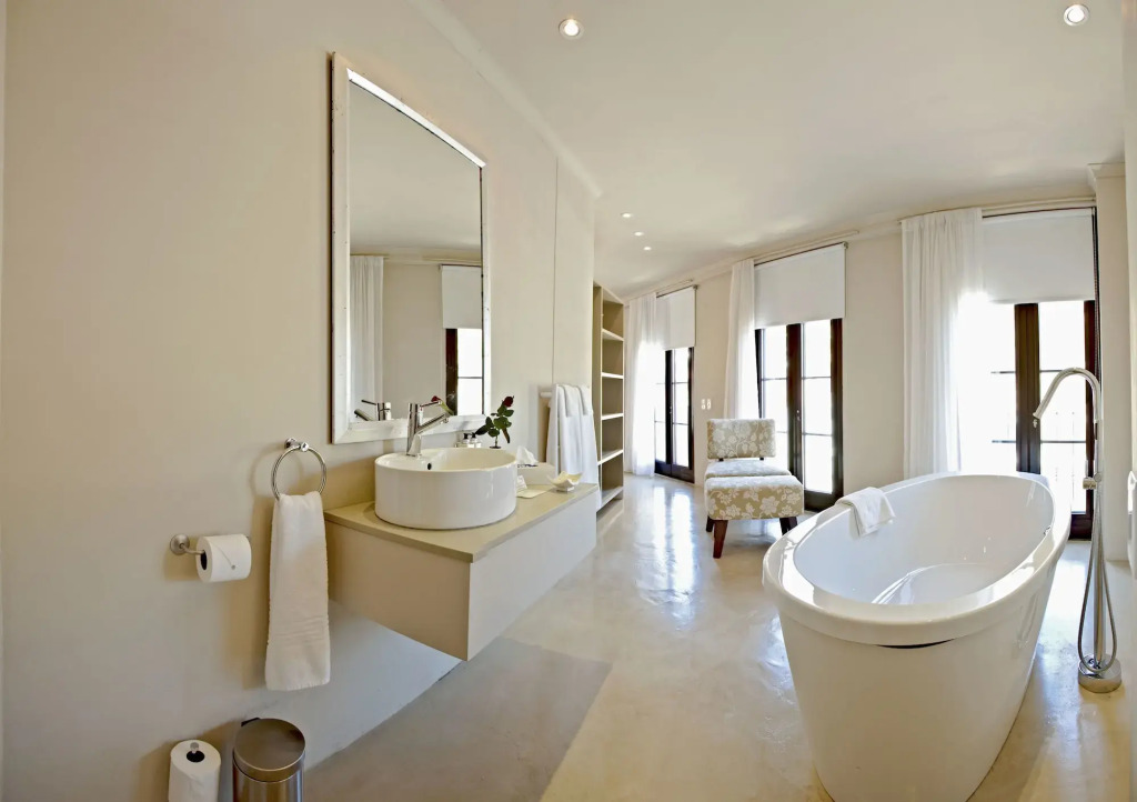 Rouge on Rose Boutique Hotel