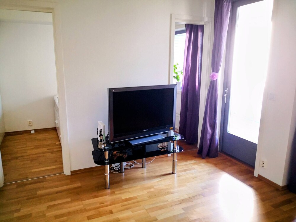 "moderne Fully Furnished and Equipped City Apartment W/balcony/garden/parking"
