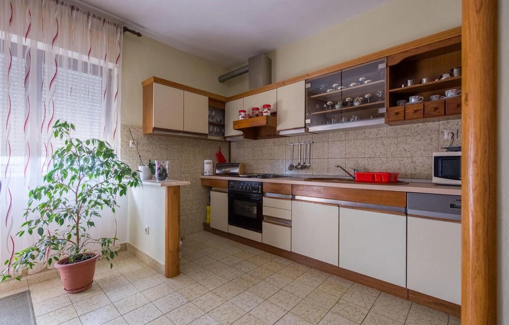 Awesome Home In Kastel Sucurac