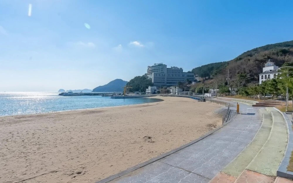 Geojedo Paradise Pension