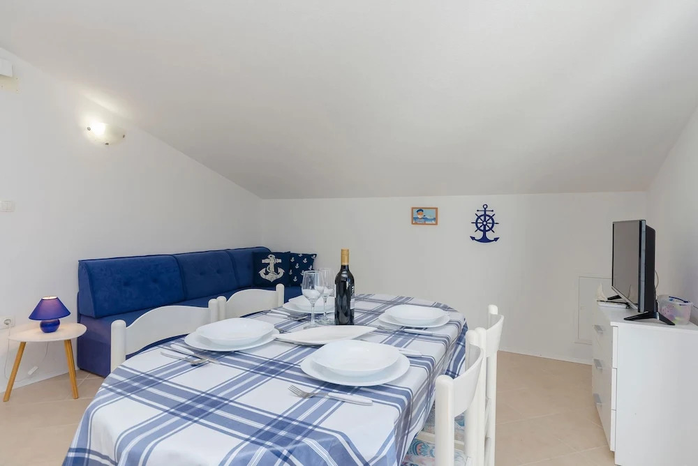 Apartments Snjezana