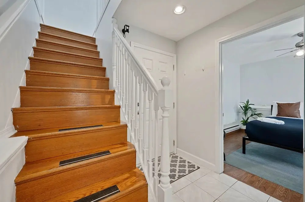 Old Town 3bd 3ba Coach House Garage Parking Incl by AllSet Turnover