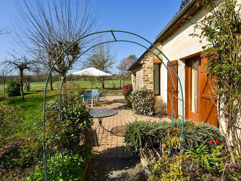 House Between River and Ocean With Pretty Garden in Brittany