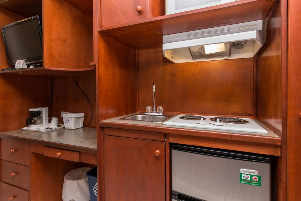 Chinook Value Inn