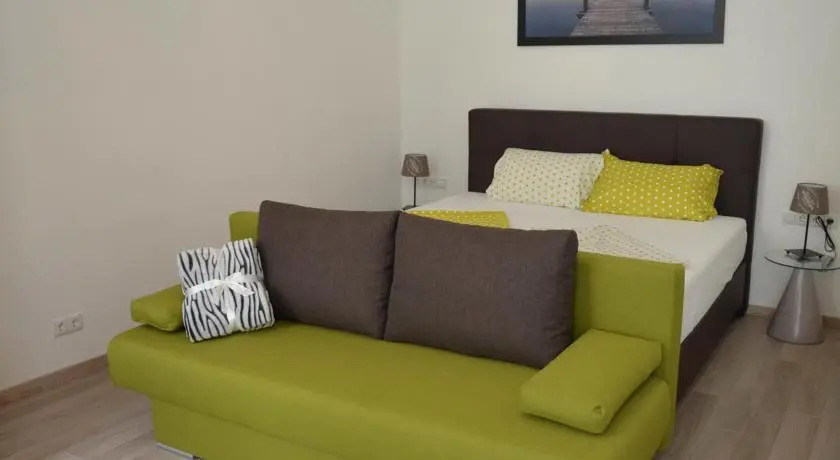 Elegante Ferienwohnung Westbahnhof