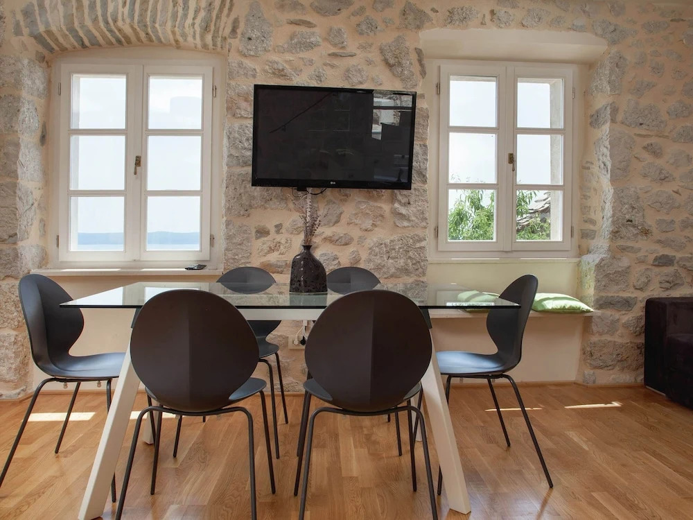 Villa in Podgora with Pool near Beach