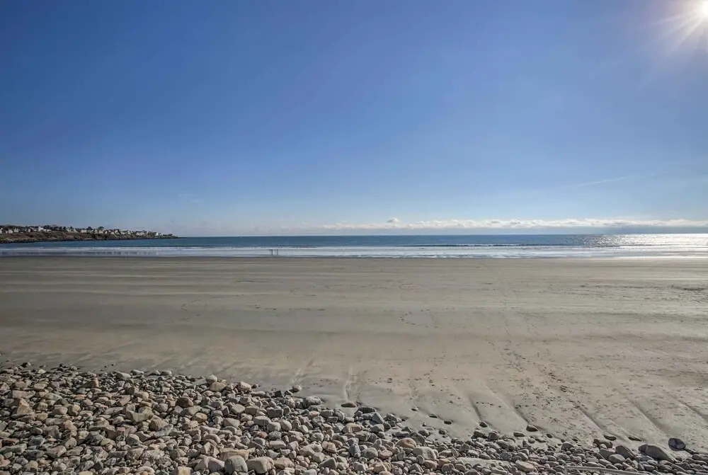 York Beachfront Condo - Steps to Long Sands!