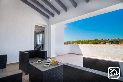 Villa Roc by Abahana Villas