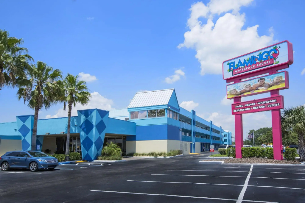 Ramada by Wyndham Flamingo Water Park