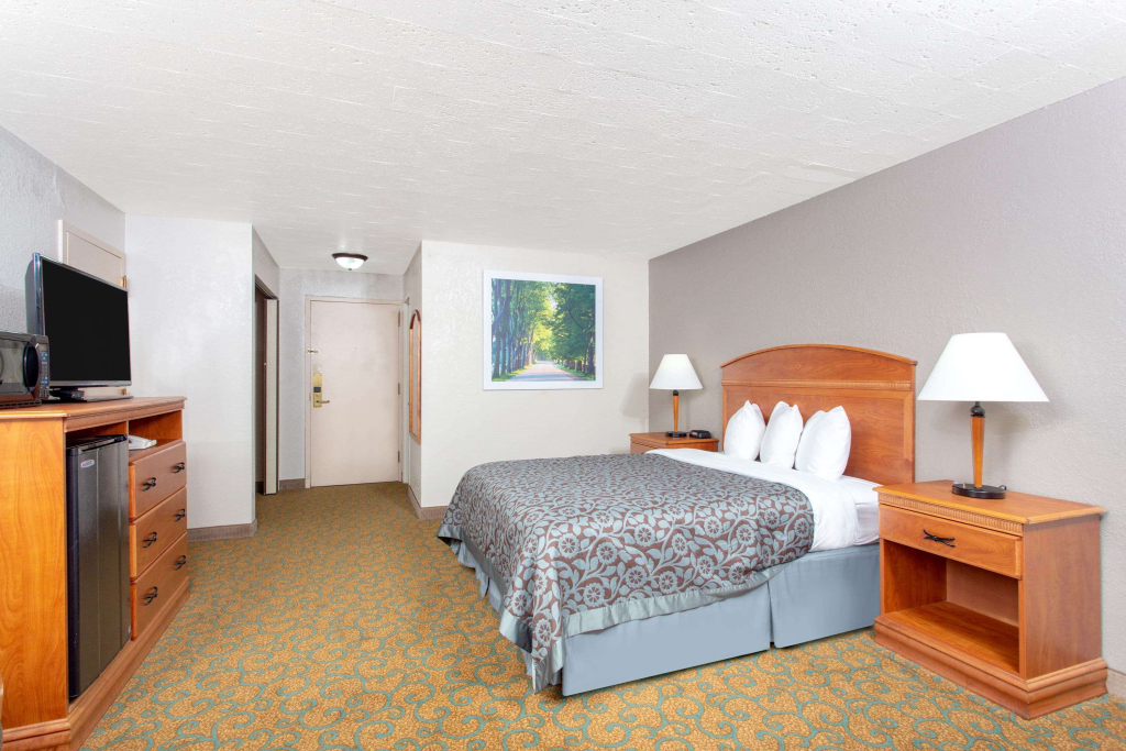Clarion Pointe Rhinelander Downtown