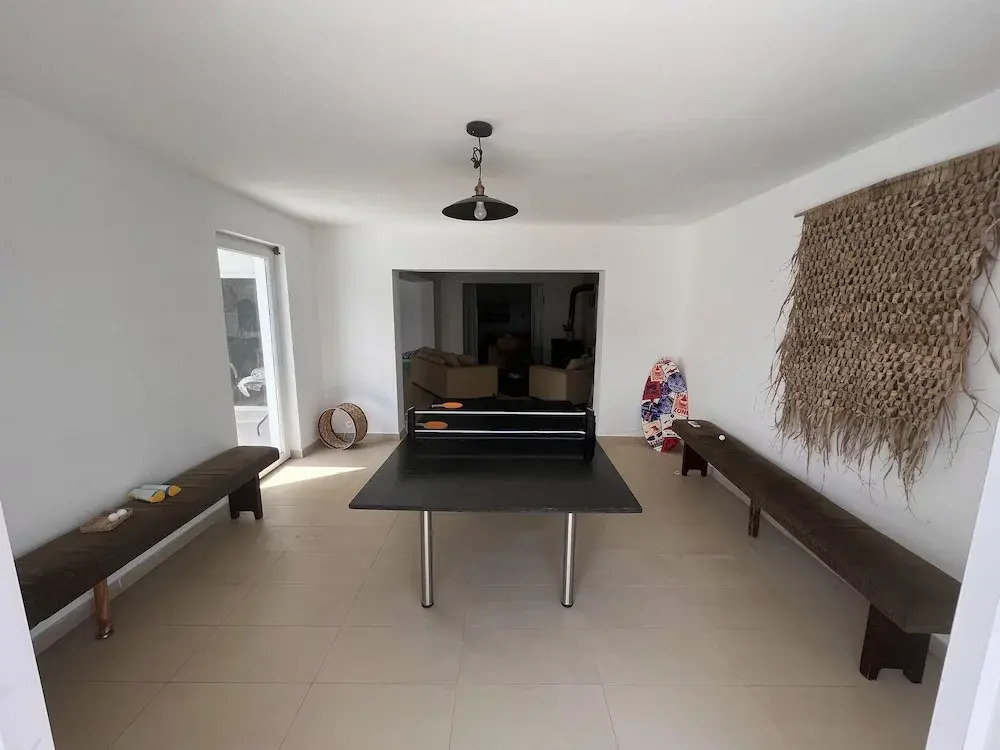 Remarkable 4-bed Villa in Denovici