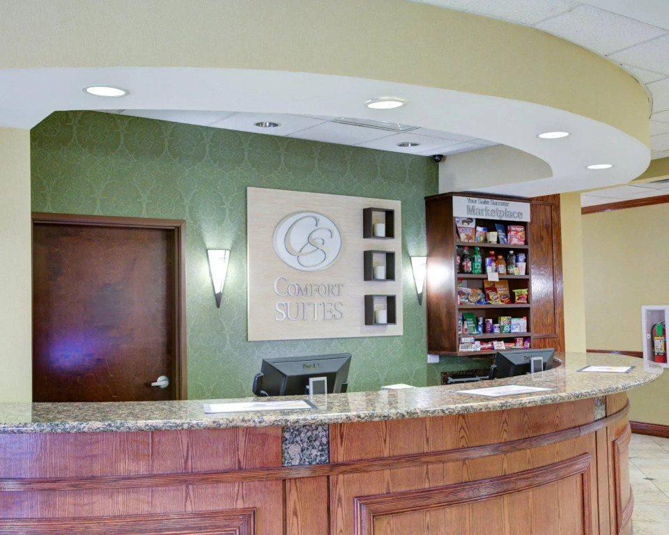 Comfort Suites University Drive