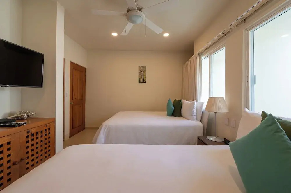 Villa Punta Sam - Beachfront Luxury Villa