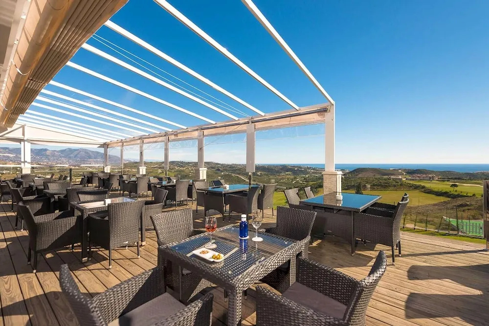 Apartment with 2 Bedrooms in la Cala de Mijas, with Wonderful Sea View, Pool Access, Furnished Terrace - 8 Km From the Beach