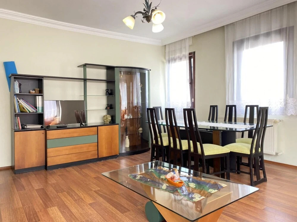Superb Flat Close to Cevahir Mall in Sisli