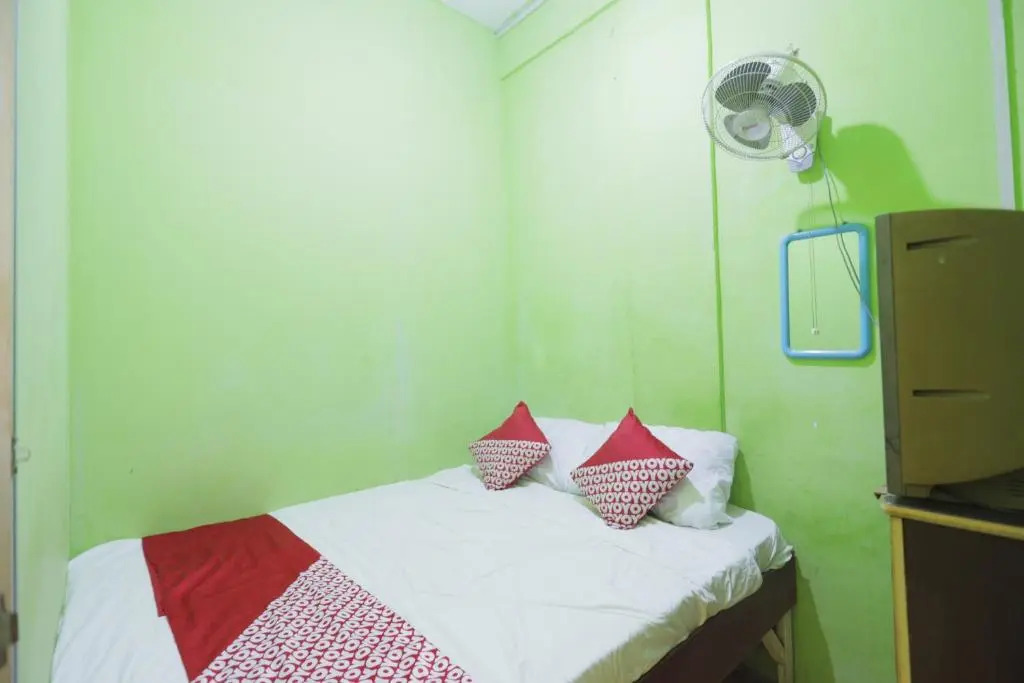 Hotel O Penginapan Pak DheNearMall Nagoya Hill