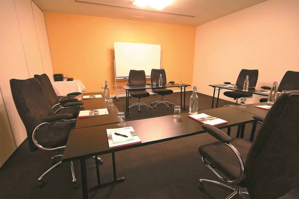 Holiday Inn Dandenong by IHG