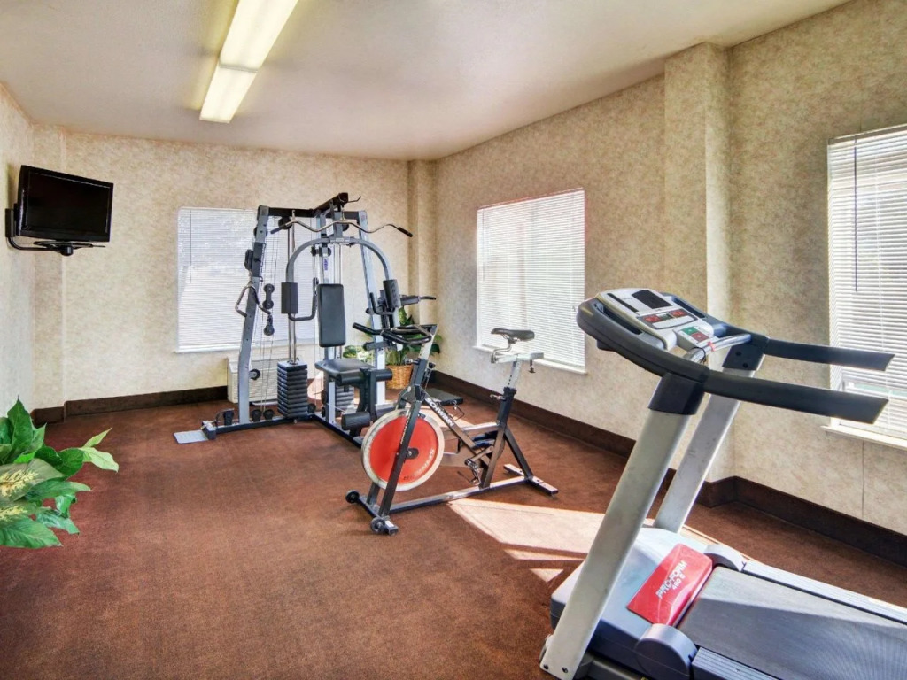 Quality Inn & Suites Terrell