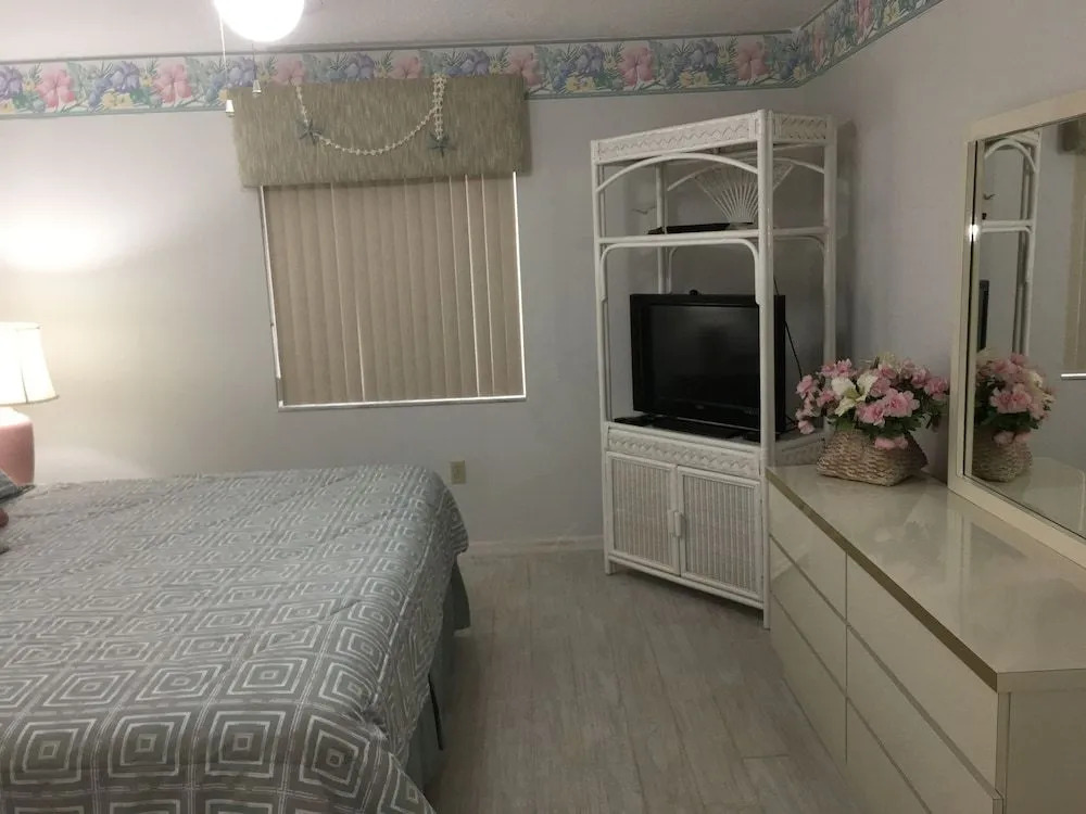 215 Chad - 3 Br Condo