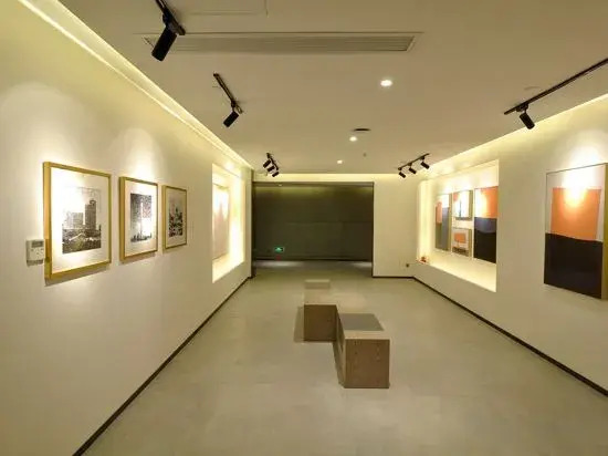 Yilongxuan Hotel (Guangzhou Baiyun Airport Renhe Subway Station)