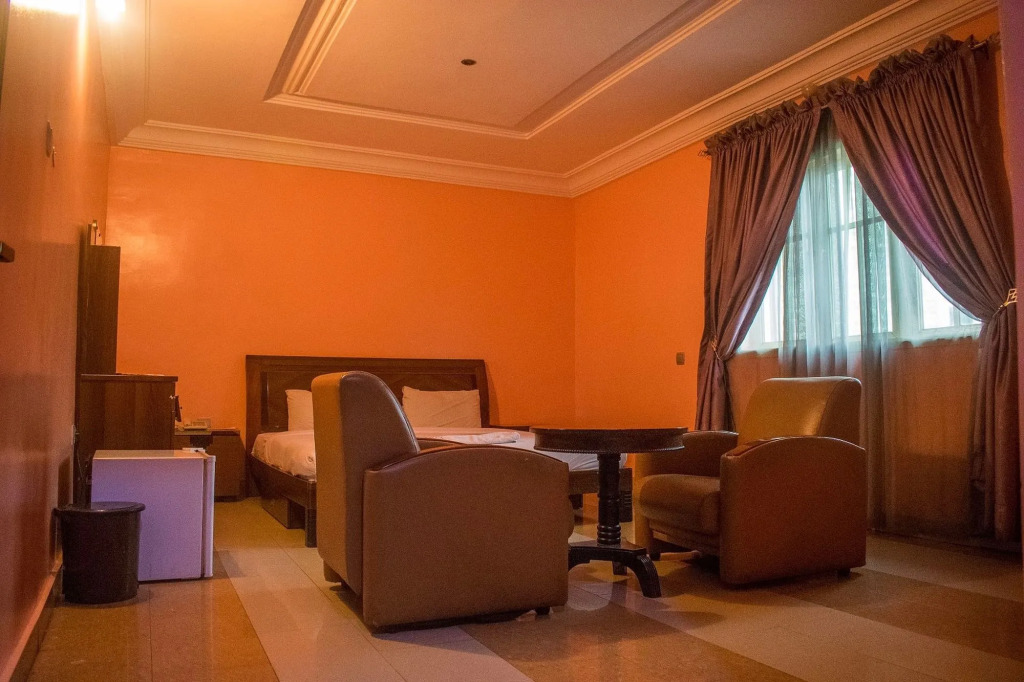 Pacific Hotels & Suites