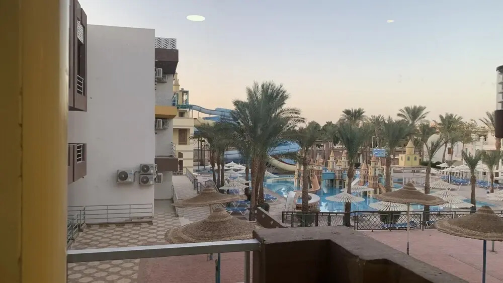 View Aqua Apartments  suites