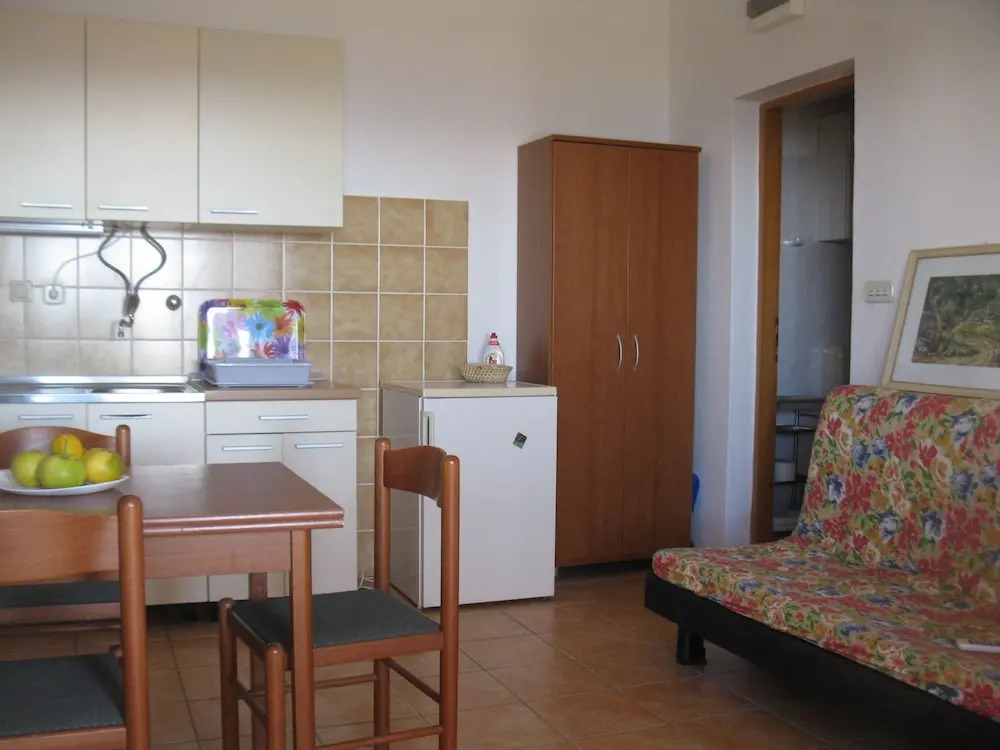 Apartmani Bako Komiza