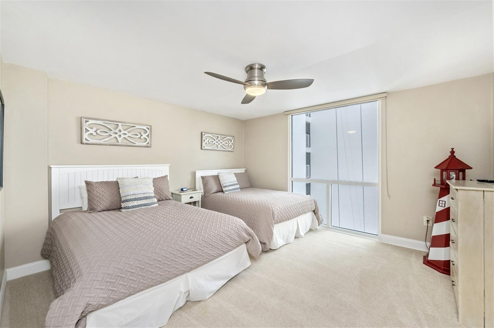 Shoreline Towers 2071 3 Bedroom Condo