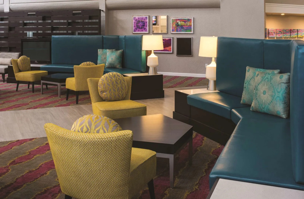 DoubleTree by Hilton Austin Northwest - Arboretum