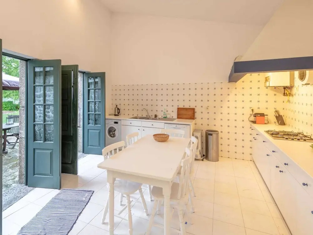 Cozy Mansion in Ponte de Lima With Pool