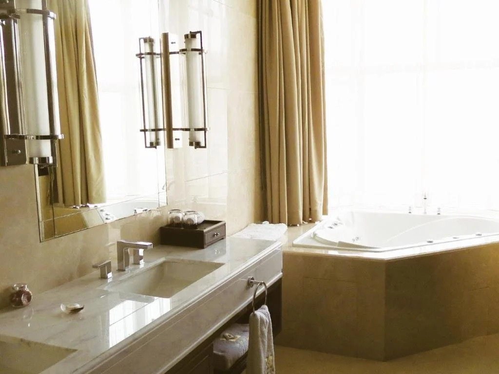 Enraton International Hotel