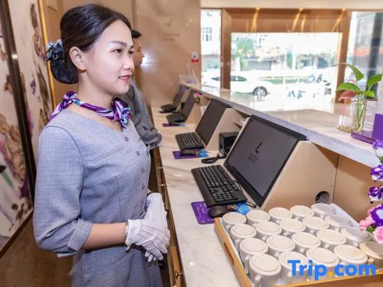 Lavande Hotel Guangzhou Zengchen Xintang Light Rail Metro Station