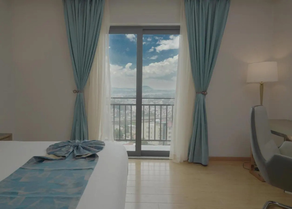 Stay Easy Plus Hotel
