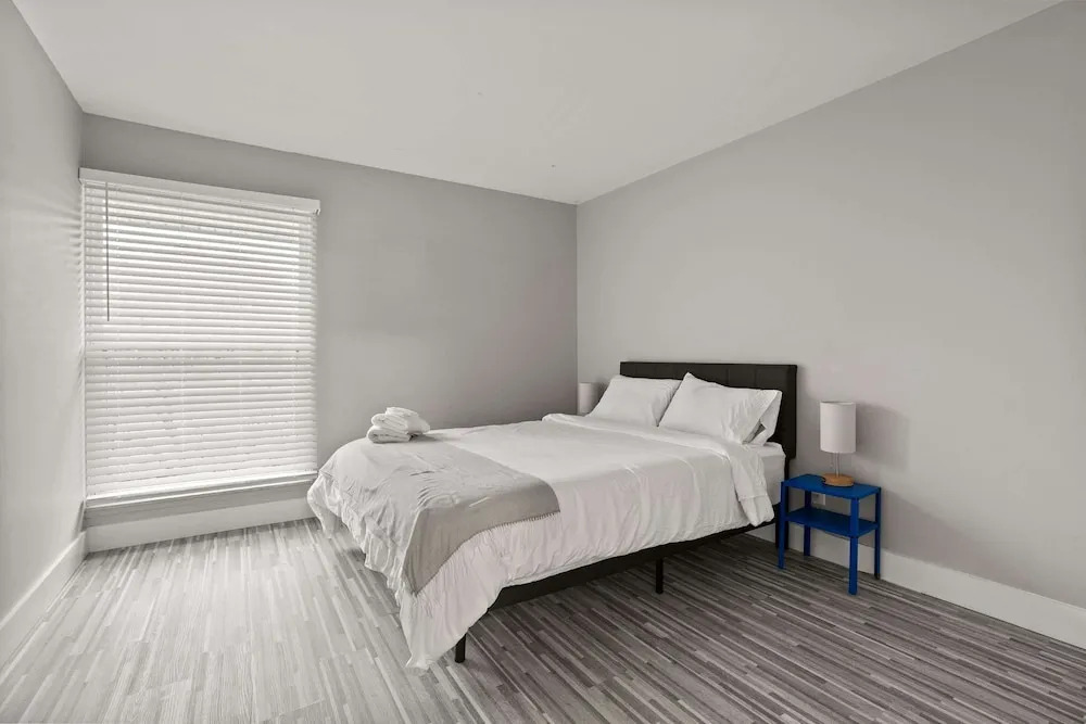 Comfy 2BR 2BA Unit in Pime Location