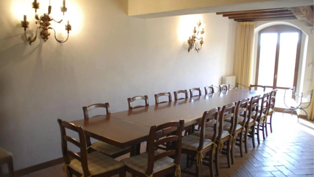 Independent Residence Ideal for Groups up to 22 Guests in the Countryside of Mugello-magnolia e Camelia