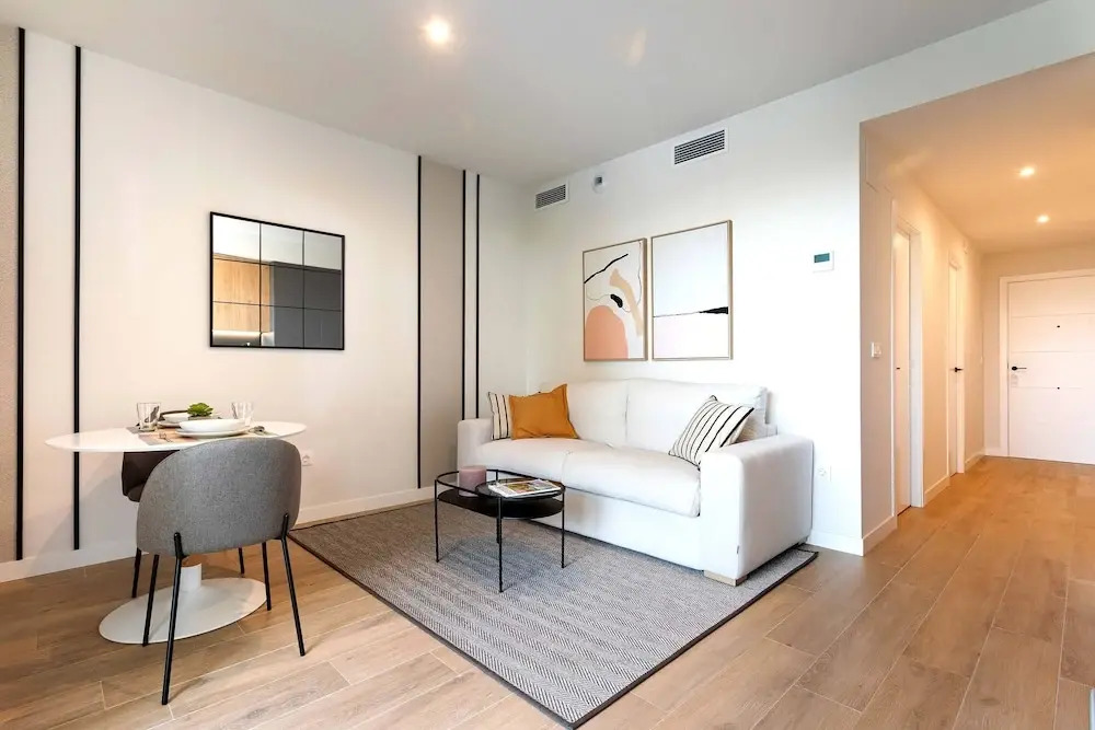 Cozy 1 bd Apartment With Terrace Pool and Parking Arruzafa VII