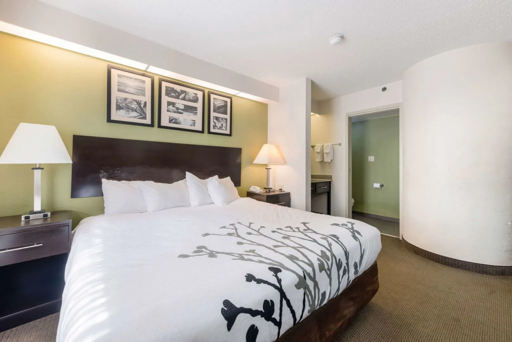 Studio 6 Suites - Knoxville, TN - Downtown