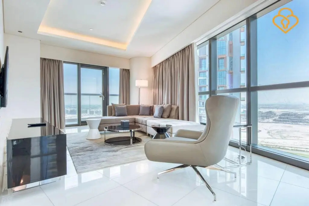 Keysplease 5* 2 B/R Apt, Damac Paramount Residence