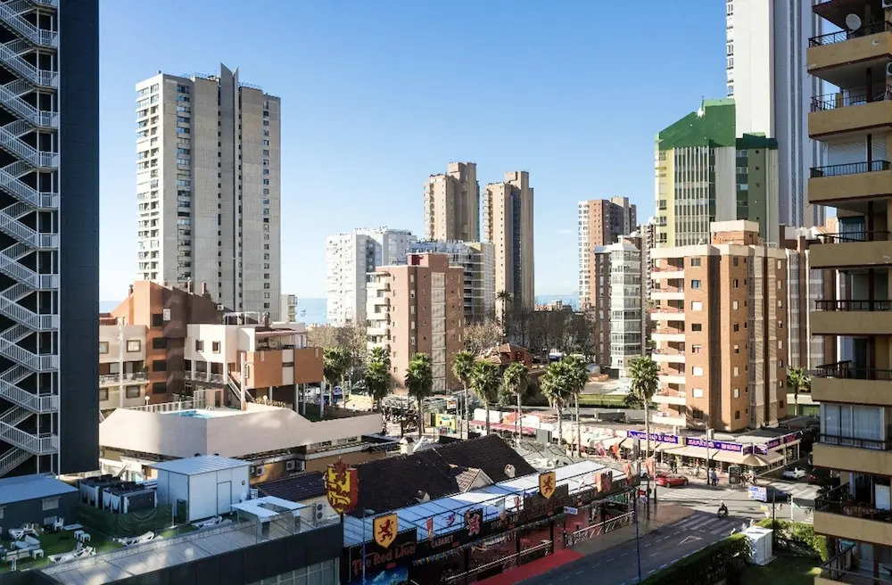 Apartment with 2 Bedrooms in Benidorm, with Wonderful City View, Shared Pool, Balcony - 350 M From the Beach