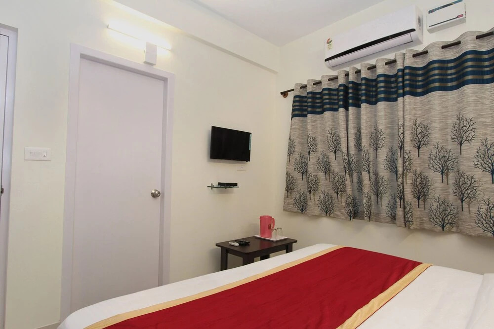 Green Land Suites