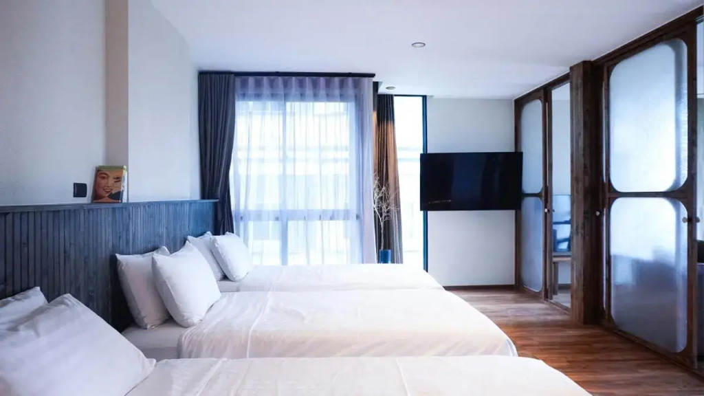 karaarom hotel