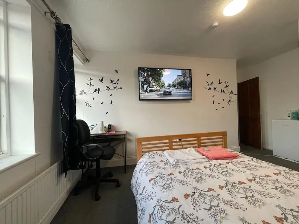 Heathrow Garden Lodge