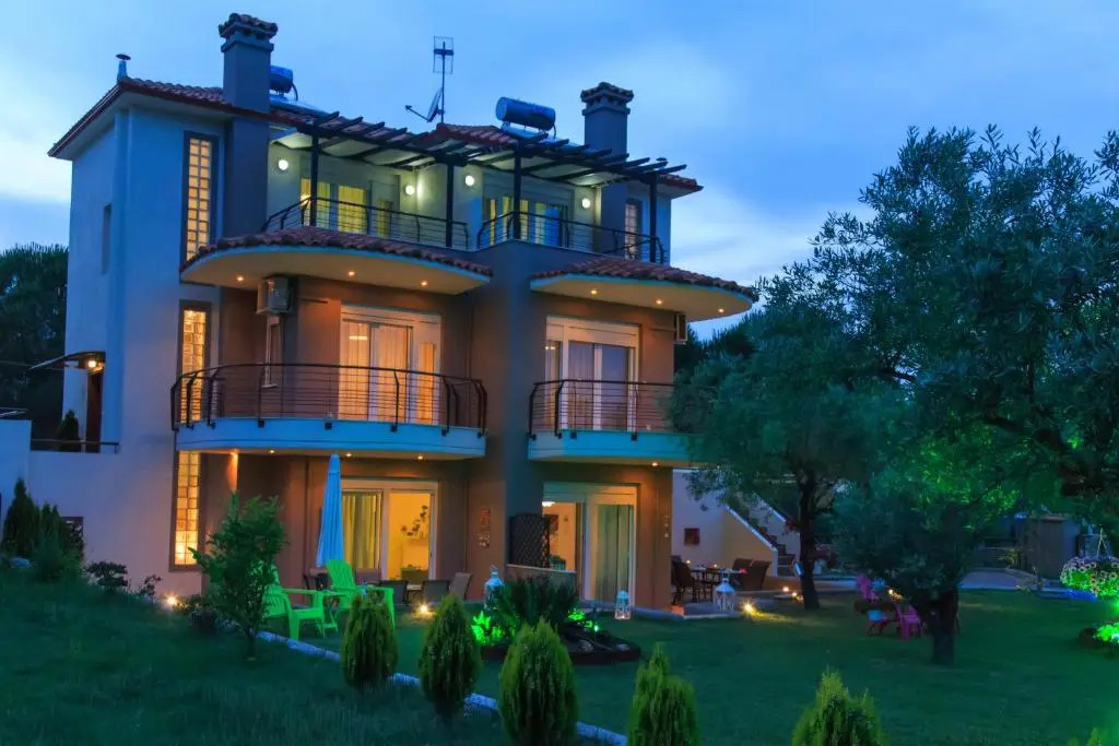 Excellent Villa