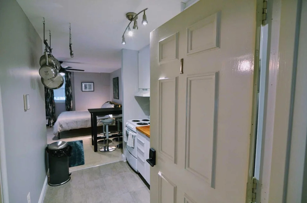 1331 Northwest Apartment #1066 - 1 Br Apts