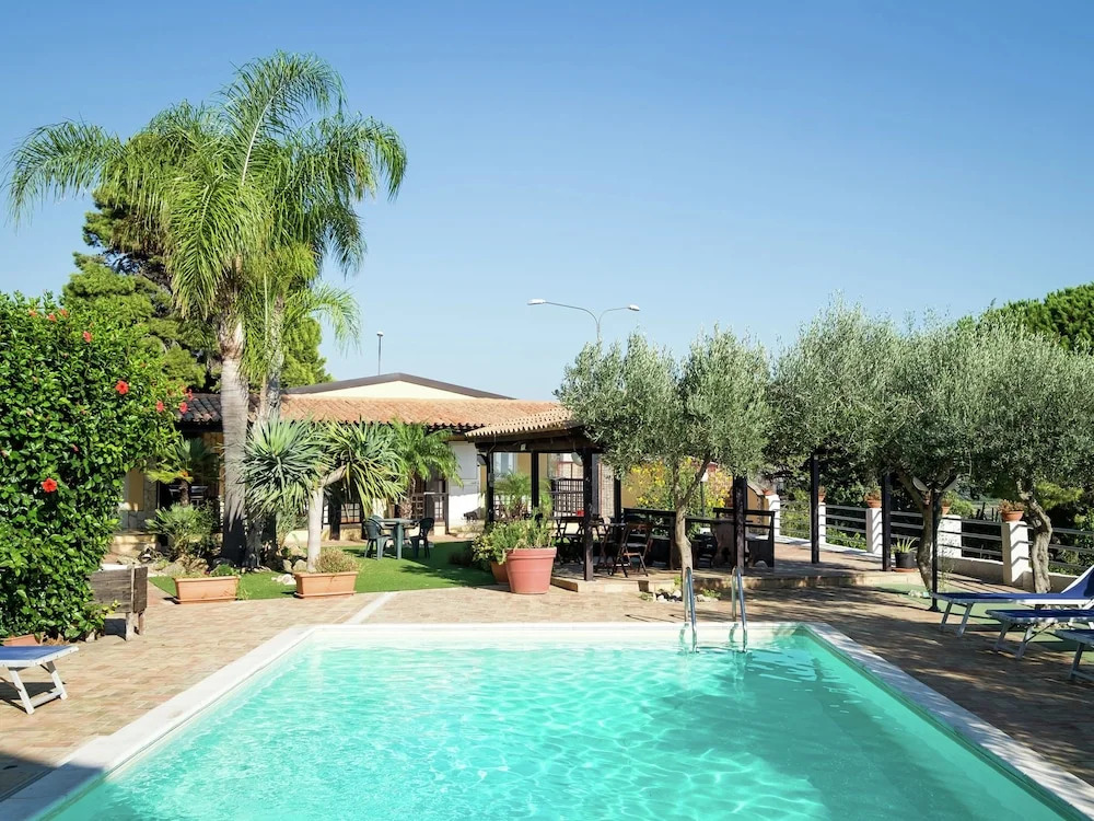 Holiday Home in Ribera With Swimming Pool, Garden, Veranda