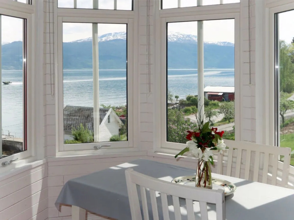 Apartment Villa Lorna by Interhome