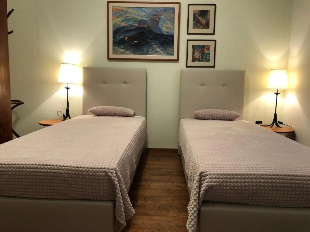 Villa Altra